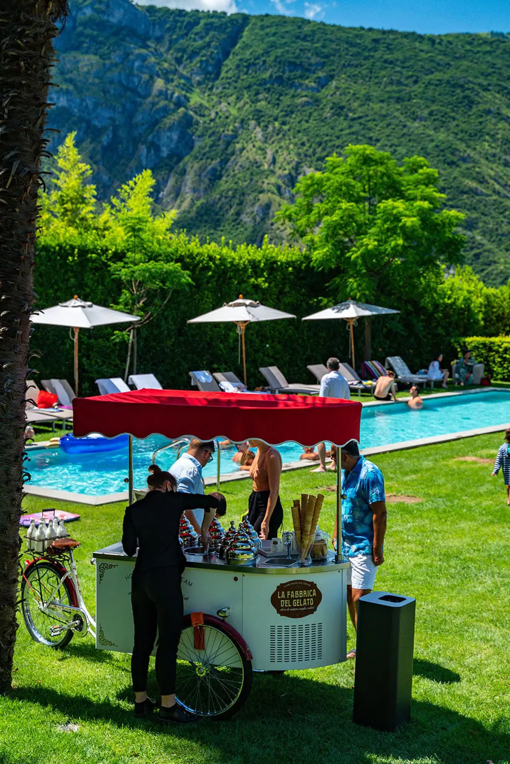 villa_lario_resort_pool_party_matrimonio_icecream