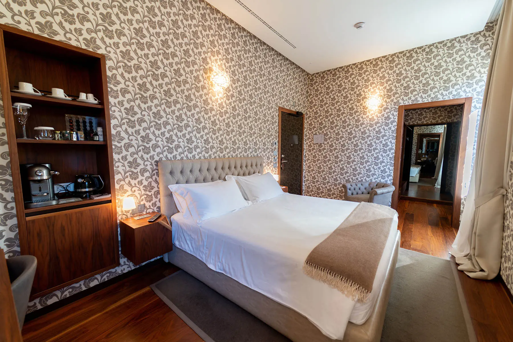 suite_room_luxury_villa_lario_resort_mandello_italy_lombardia_vacanze_lusso_cinque_stelle