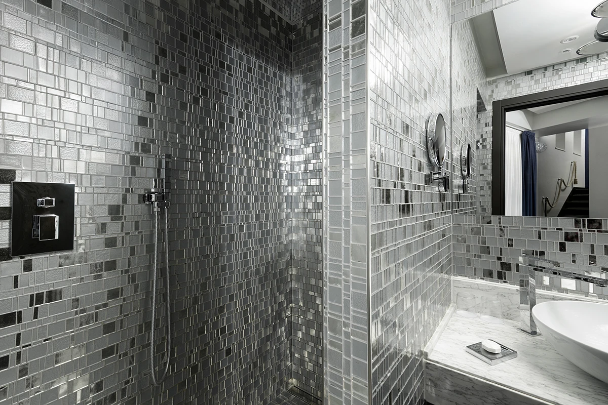 breva_suite_bathroom_villa_lario_resort_como_lake