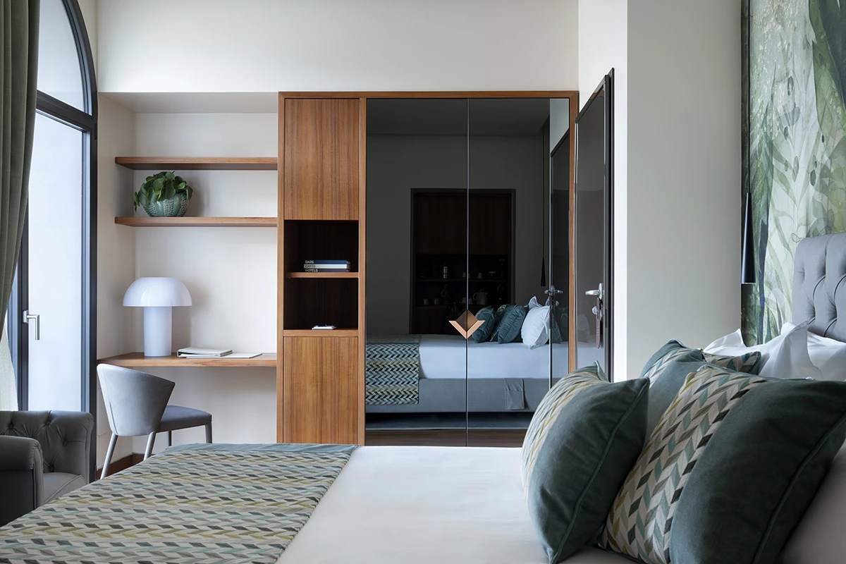 grigna_suite_villa_lario_resort_view_como_lake_design