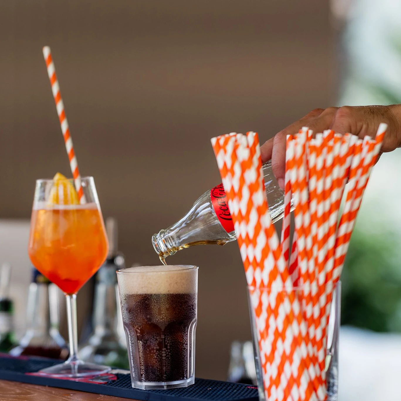 pool_party_brunch_luxury_como_lake_low